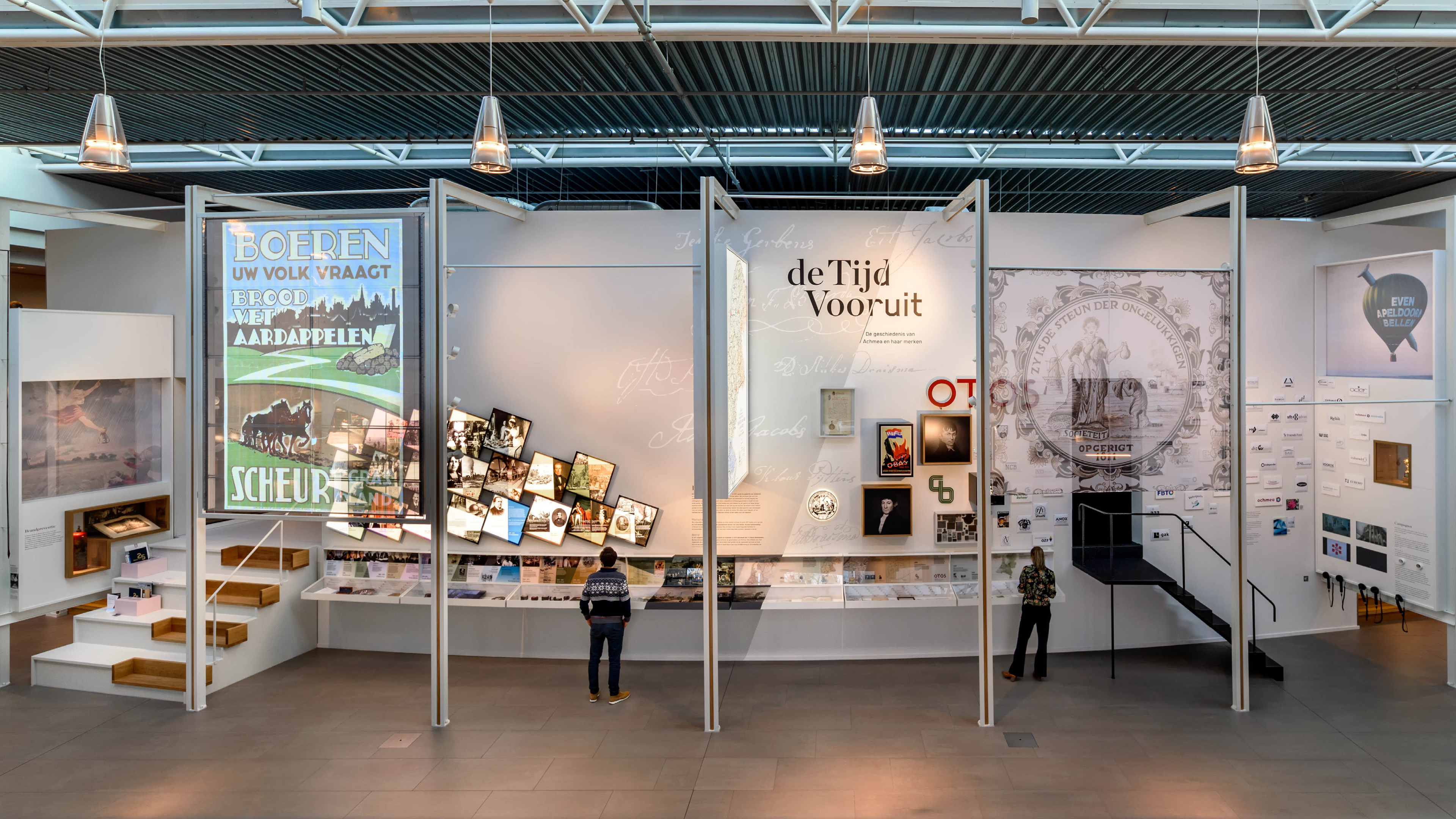 Vooraanzicht van de tentoontelling in Zeist